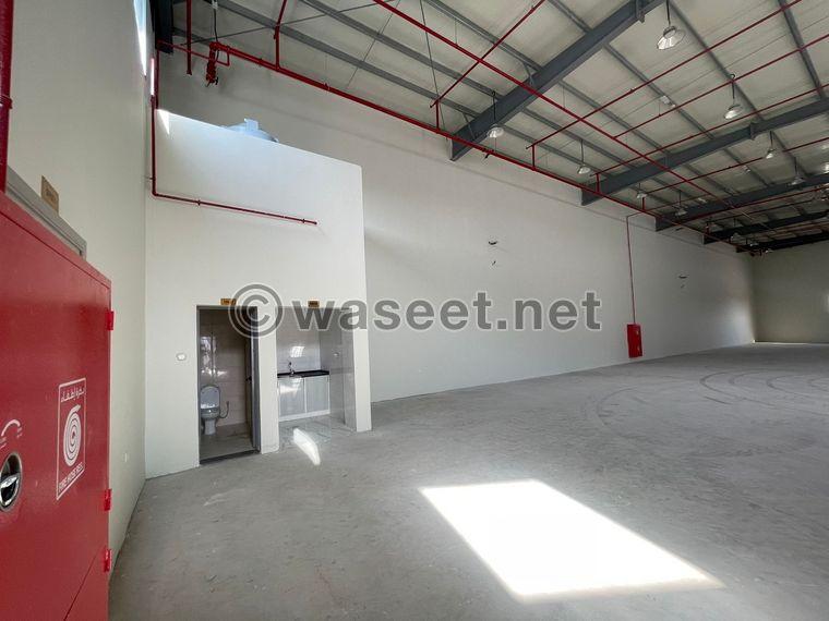 Warehouses for rent in Umm Al Quwain, area 3000 square feet 6