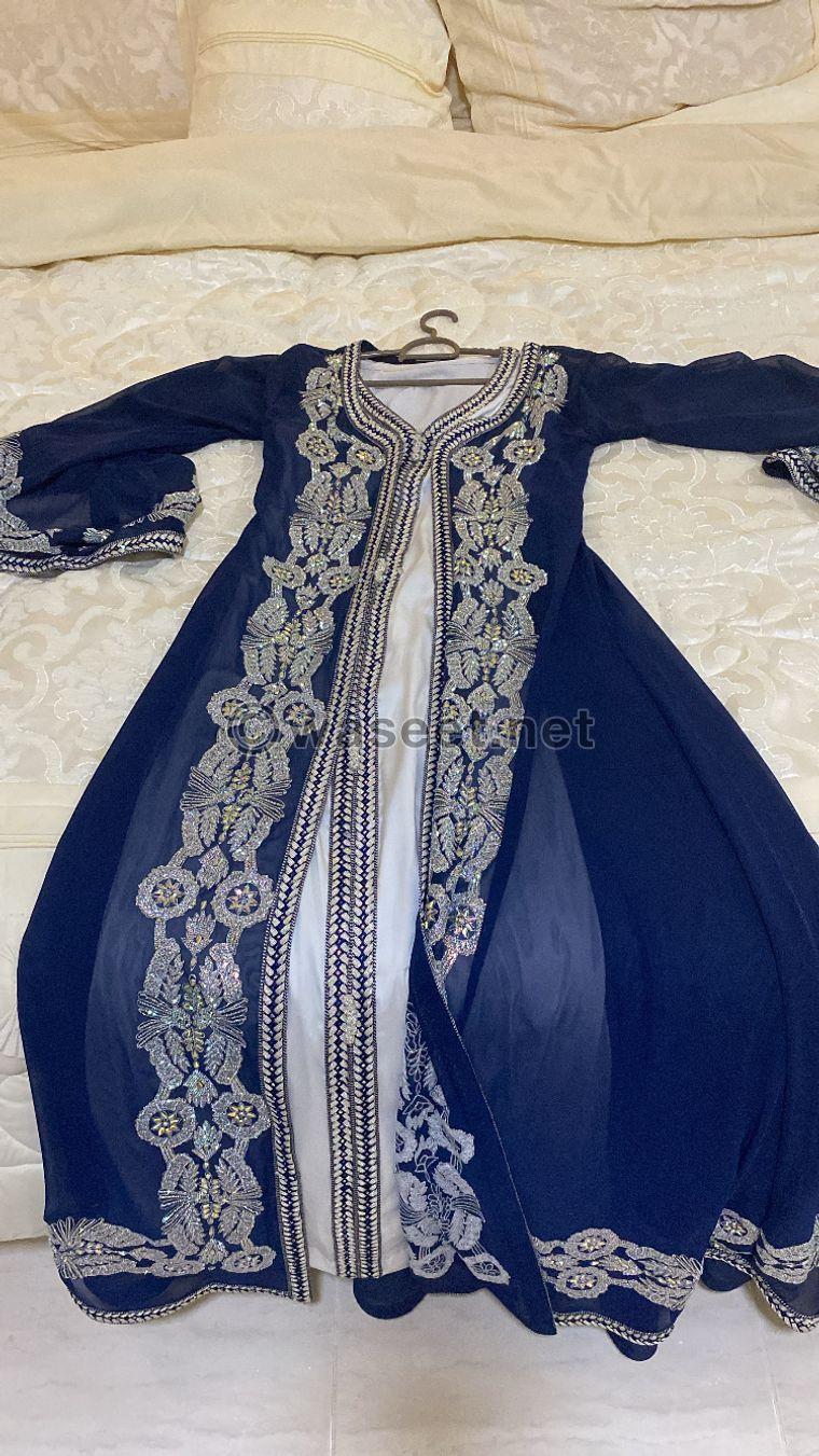 Finely tailored Moroccan caftan for sale 0