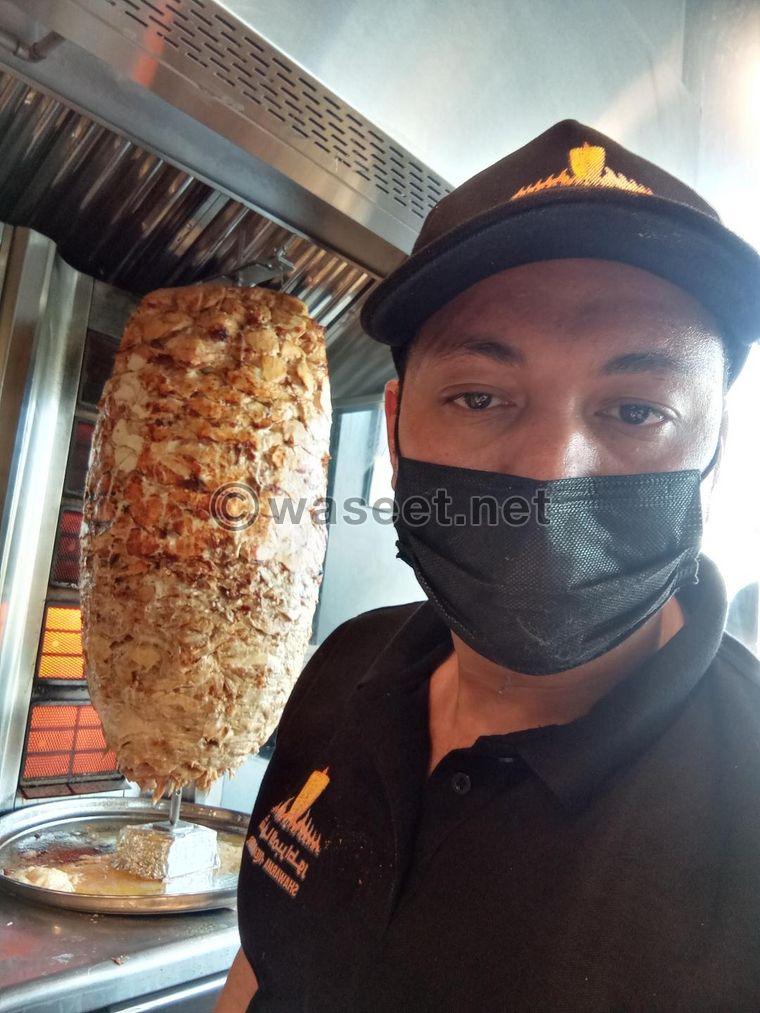 Experienced shawarma chef looking for a job 0