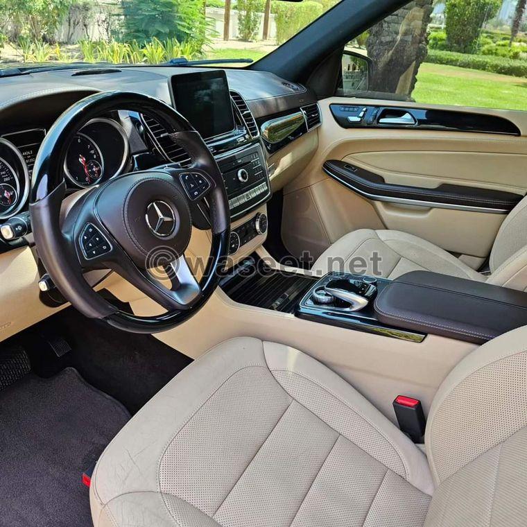 Mercedes-Benz GLS500 model 2018 3