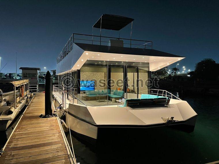 For sale luxury pontoon with furniture and equipment  2