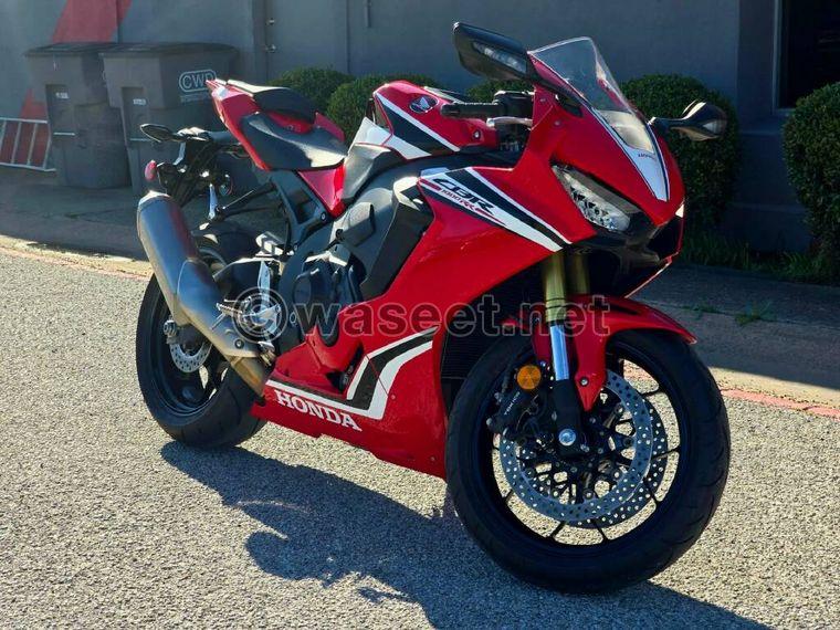 2021 Honda Sport Bike CBR1000RR 1