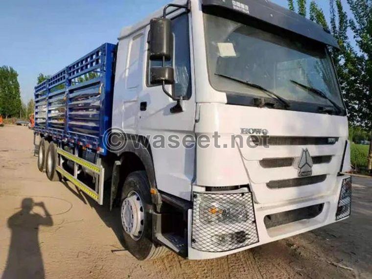 Sino Howo truck in very good condition 0