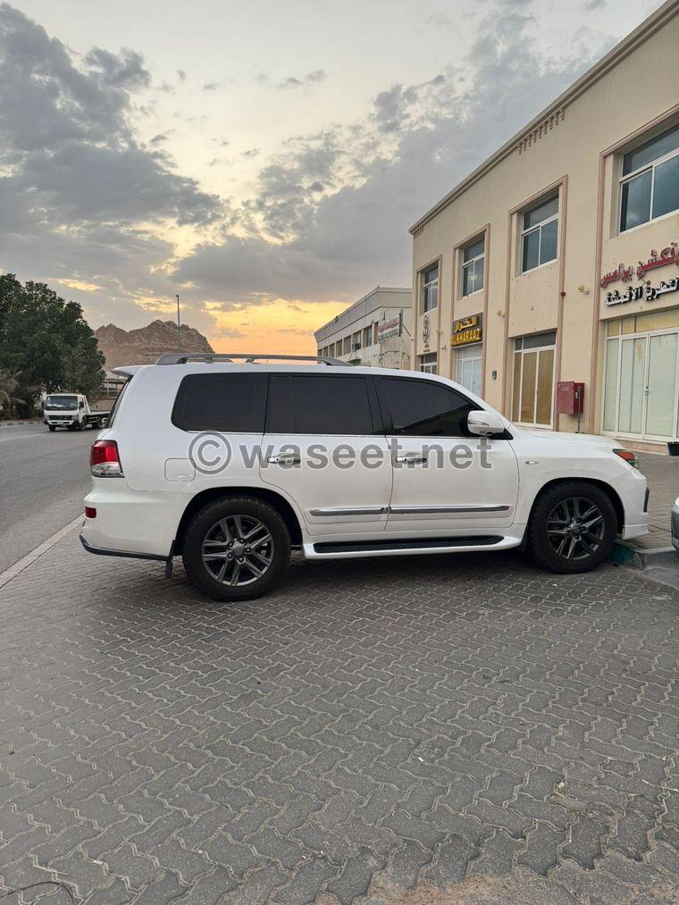 لكزس LX570 موديل 2009  4