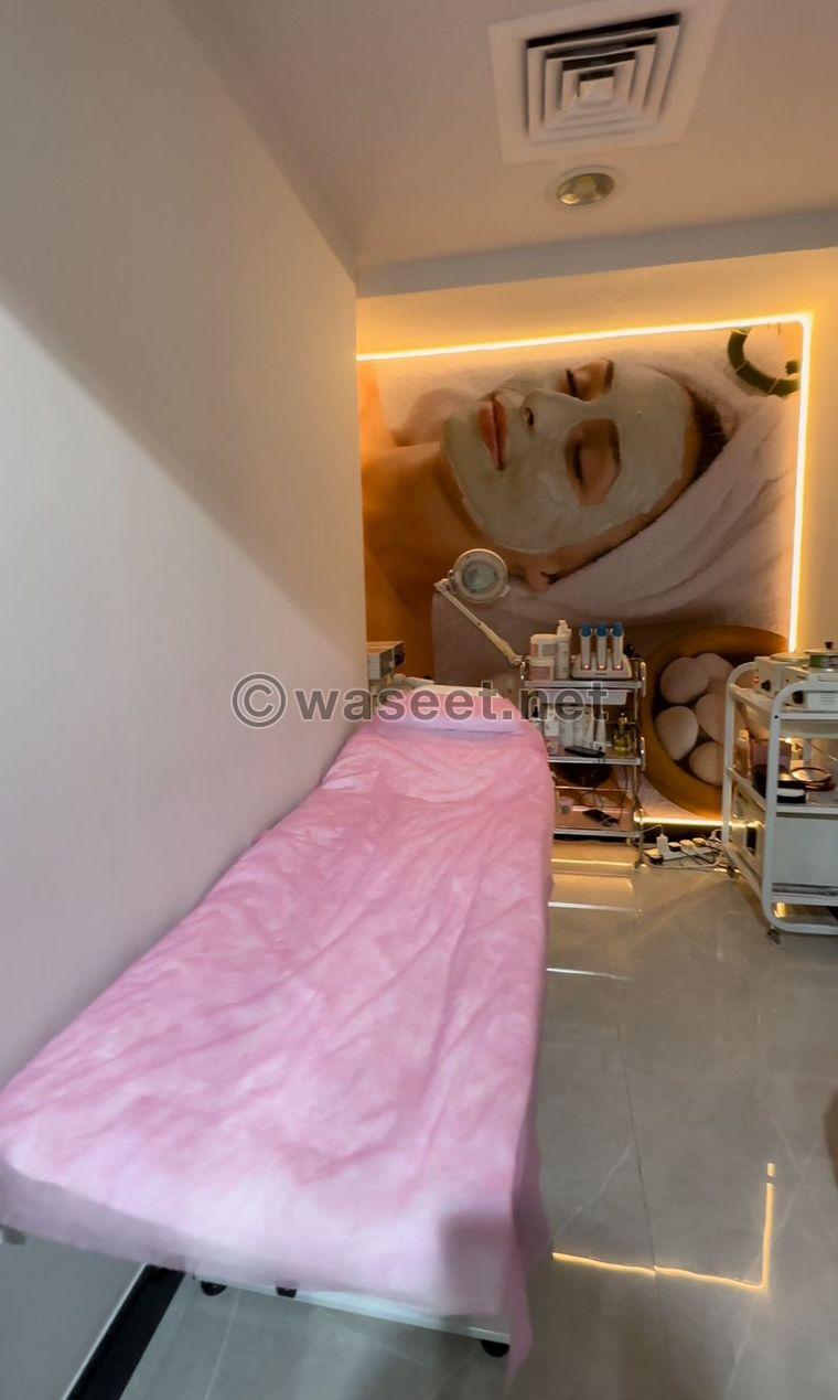  For sale a fully equipped women's salon  4