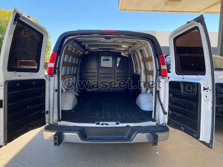 2019 GMC Savana Cargo  4