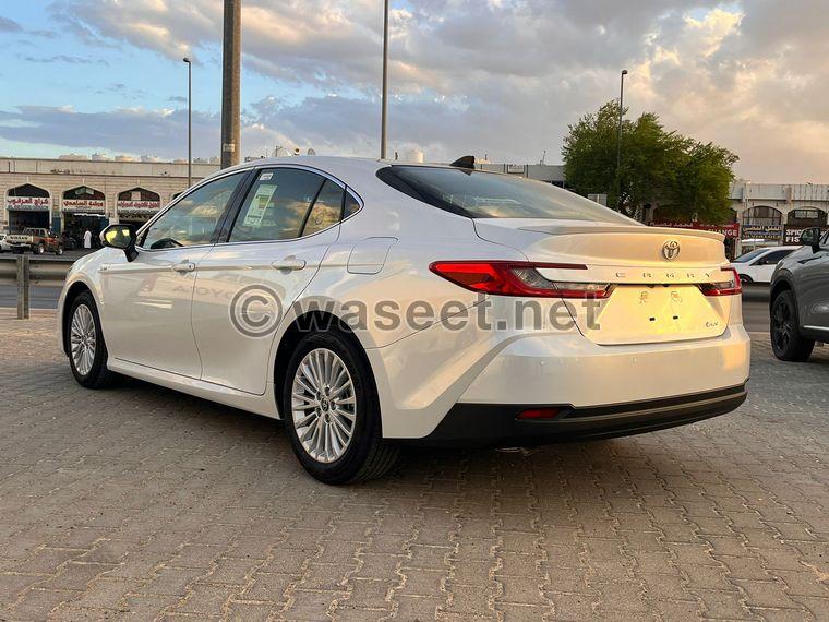 Toyota Camry 2025  5