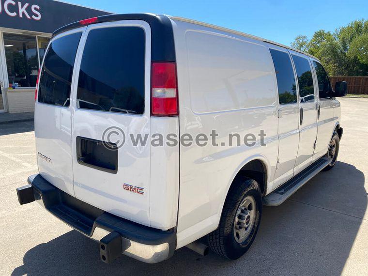 2019 GMC Savana Cargo  2