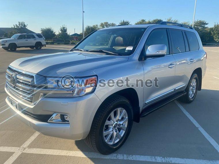 2018 Toyota Land Cruiser AWD 1