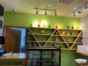 A fully equipped juice shop for investment in Abu Dhabi