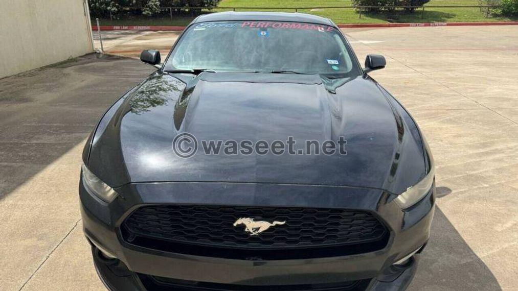 2017 Ford Mustang V6 Fastback 6