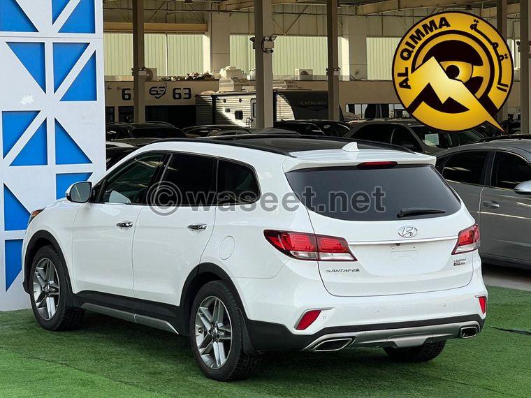 Hyundai Santa Fe model 2017 4