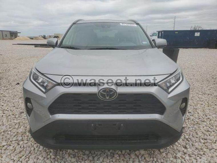 2019 Toyota RAV4 Xle  0