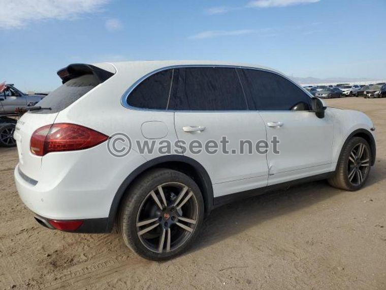 Porsche Cayenne S 2012 3