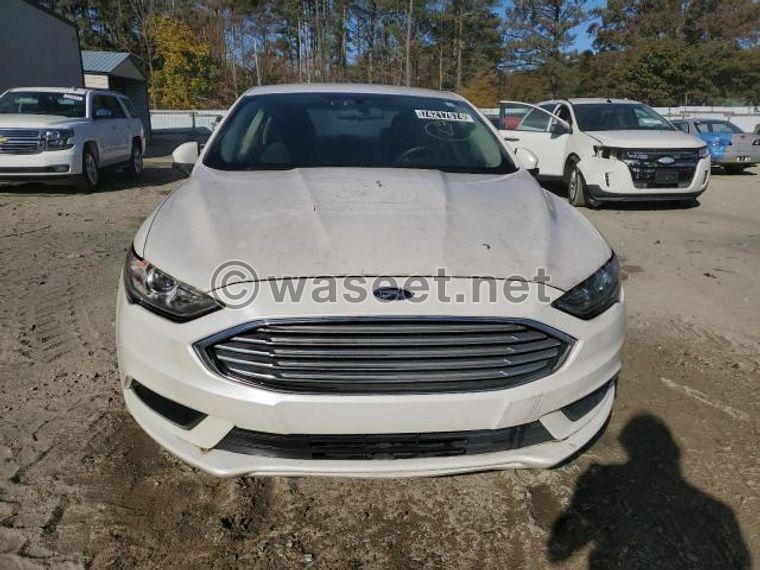 2017 ford fusion se 4