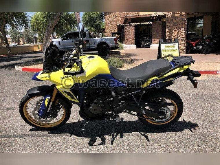 دراجة سوزوكي رياضية 2023 V Strom 800DE  1