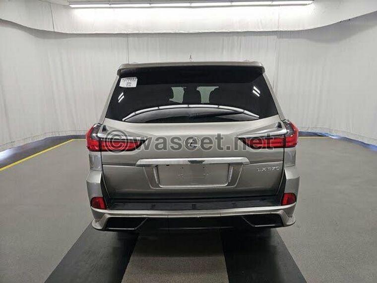 2020 Lexus LX570 1