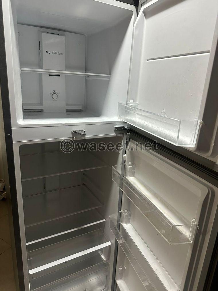 AKAi refrigerator for sale 3