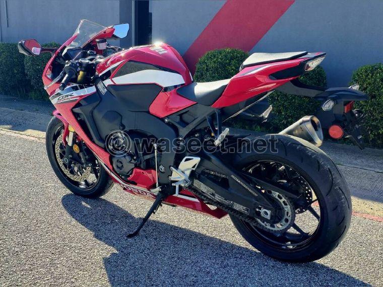 2021 Honda Sport Bike CBR1000RR 4