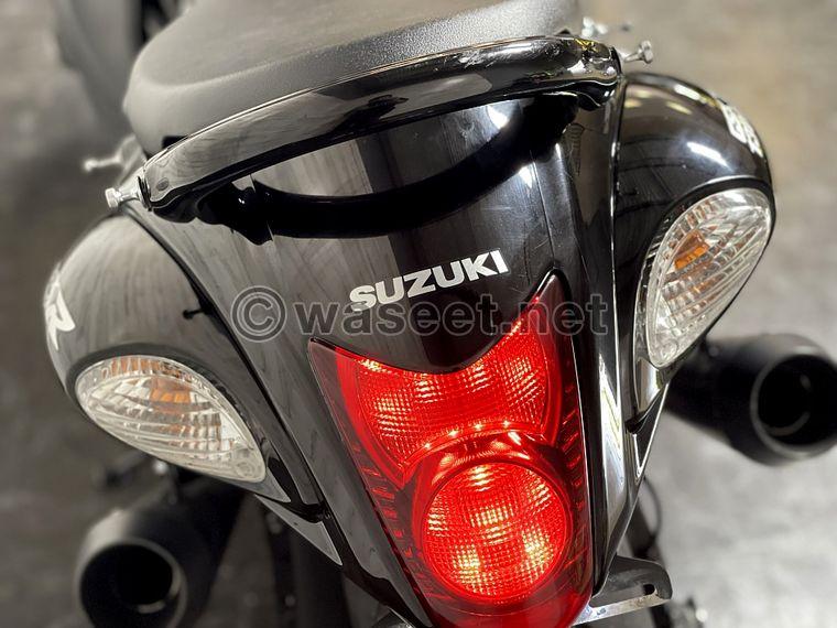 Suzuki GSX 1300 Model 2019 1