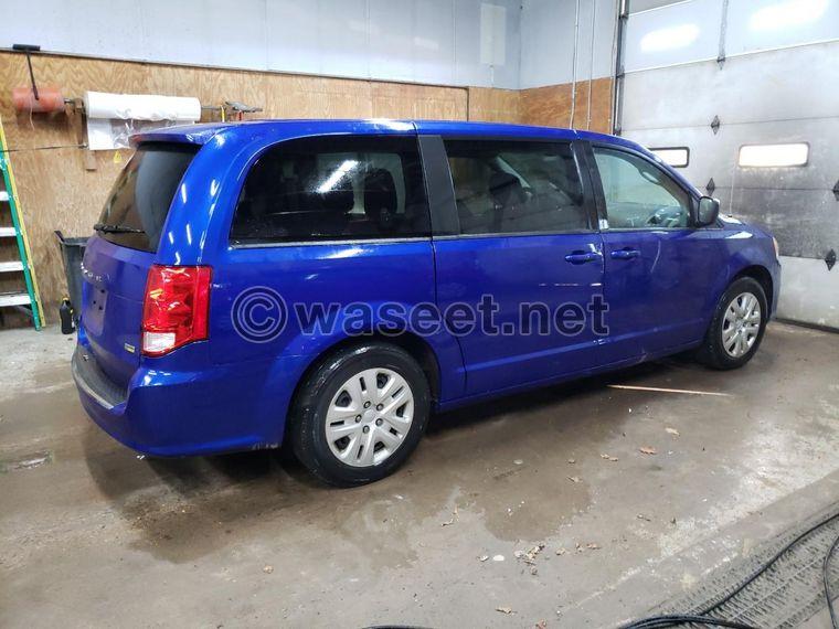 2018 dodge grand caravan 2