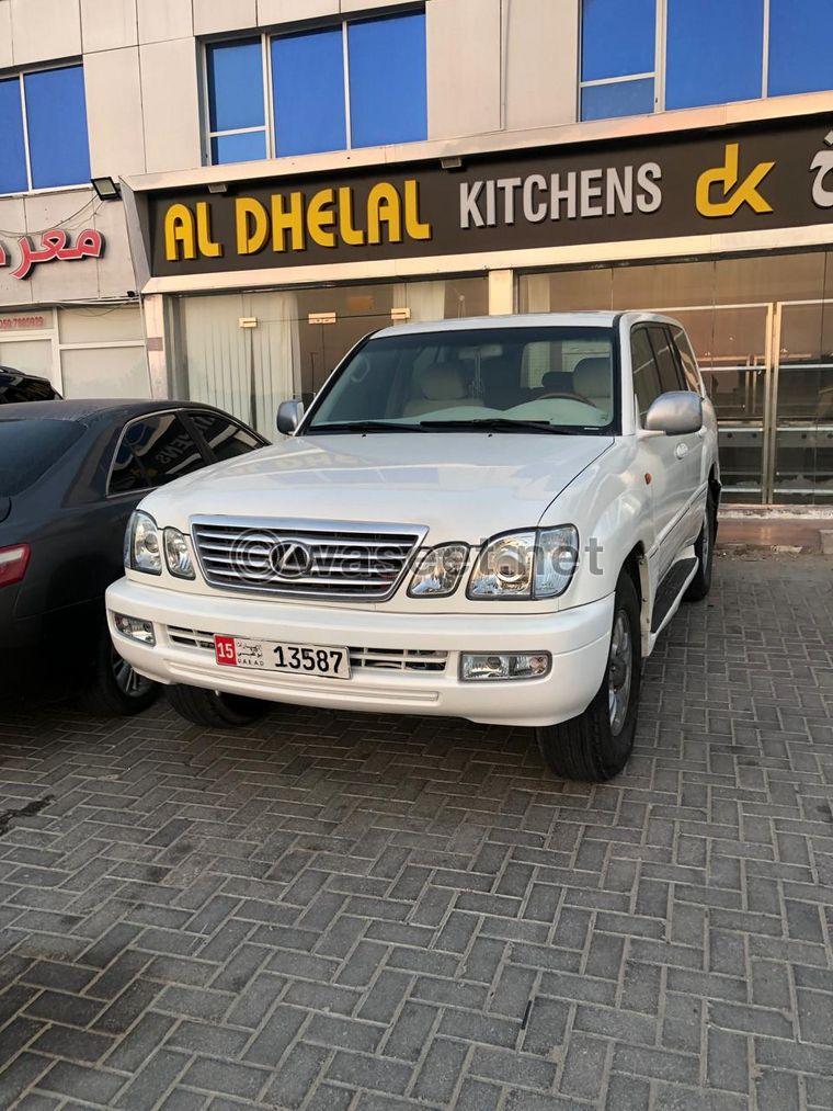 للبيع سيارة لكزس Lx470 2006 بحالة جيدة 0