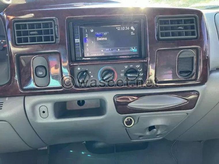 Ford Excursion XLT 2002  9