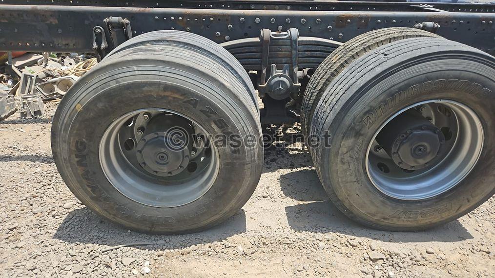  Long Chassis Mercedes Truck 3341 Model 2008  7