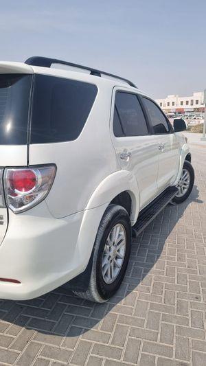 TOYOTA FORTUNER 2012