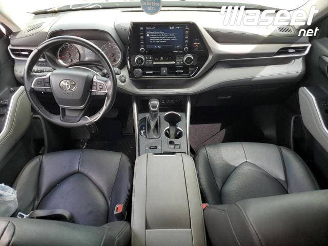2022 Toyota Highlander L 2