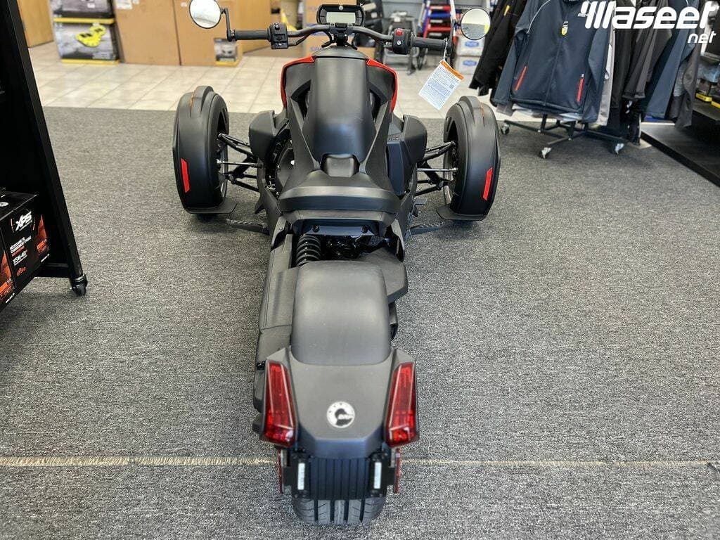 Can-Am Spyder RT Trike 2023  0
