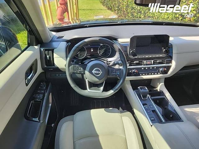 2022 NISSAN PATHFINDER SL