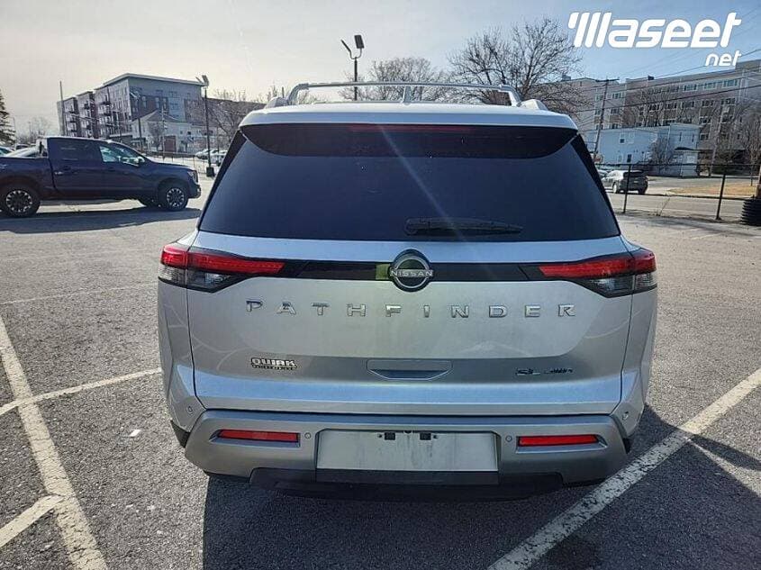 Nissan Pathfinder 2023 SL 6