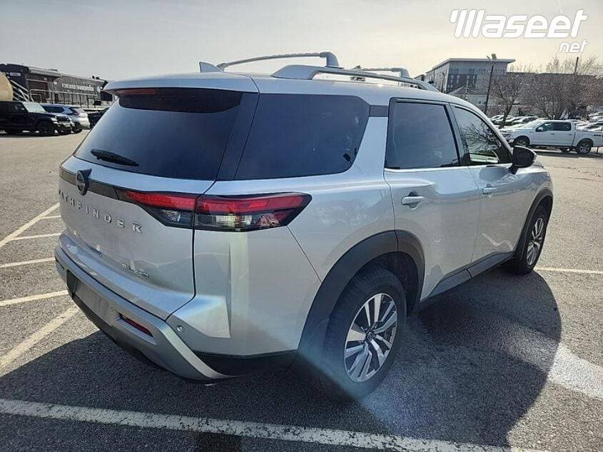 Nissan Pathfinder 2023 SL 2
