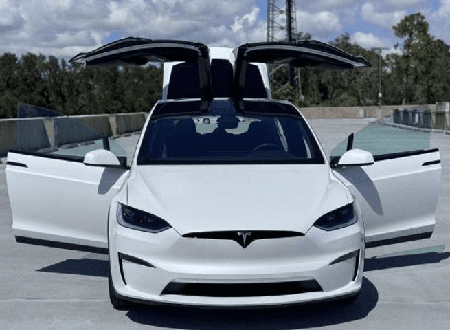 Tesla Model X 2023 5