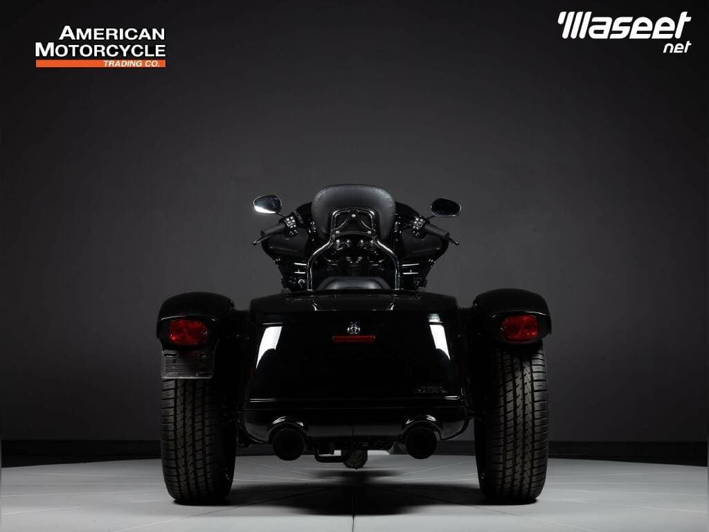 2023 Harley Davidson Road Glide 4