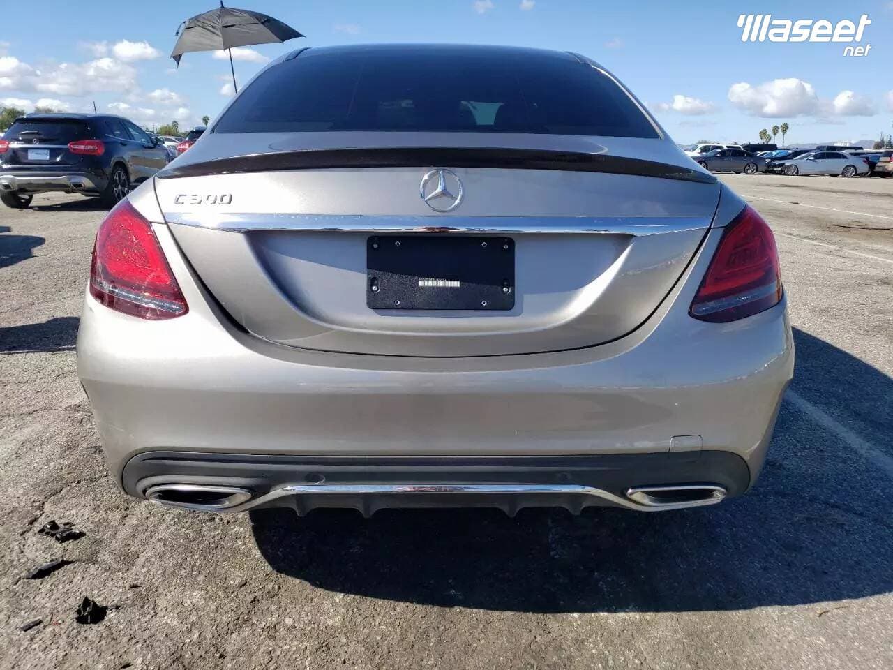 2020 مرسيدس بنز C300 1