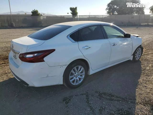 Nissan Altima  2018