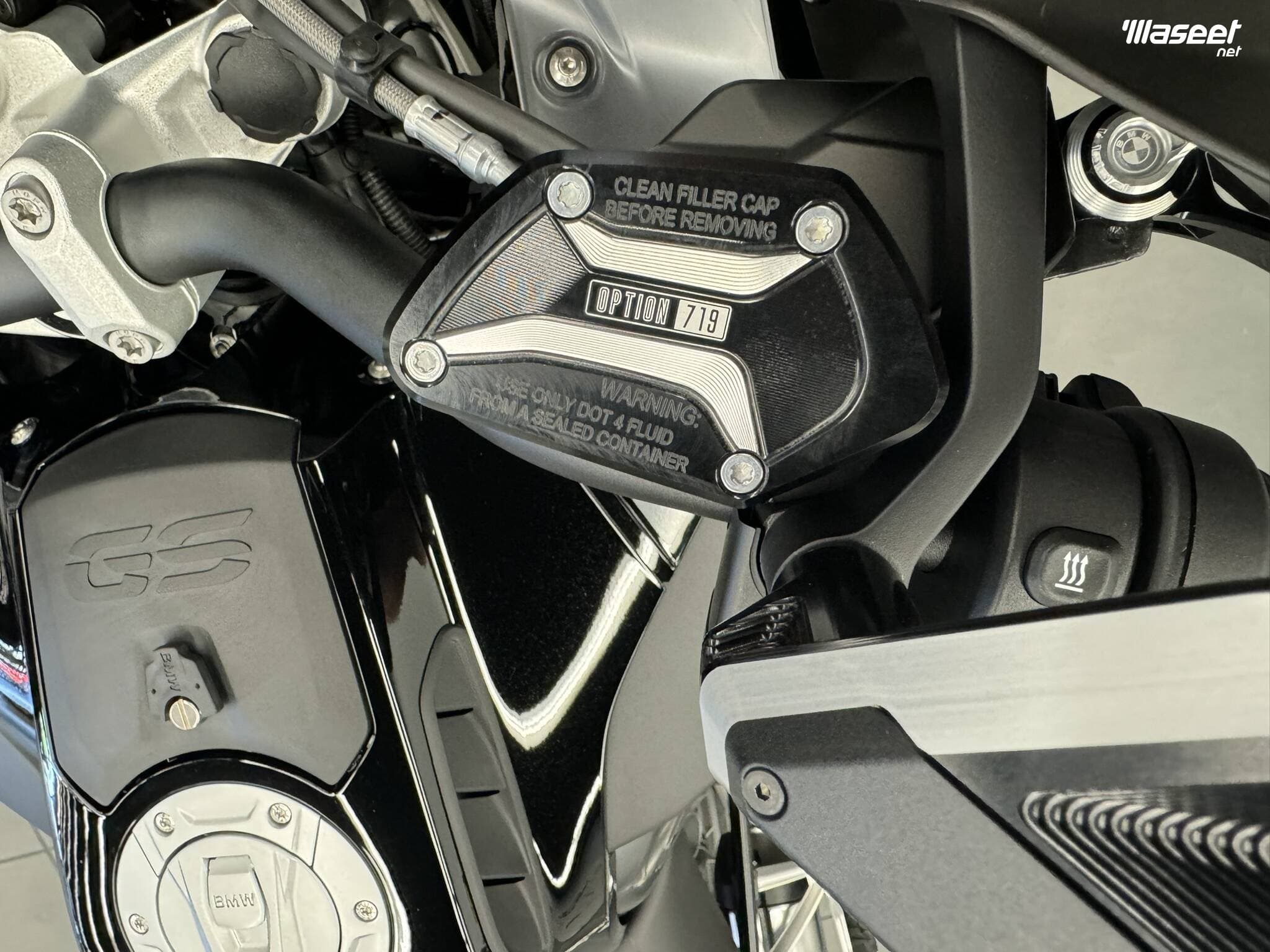 بي إم دبليو R1250 للمغامرة 2024 1