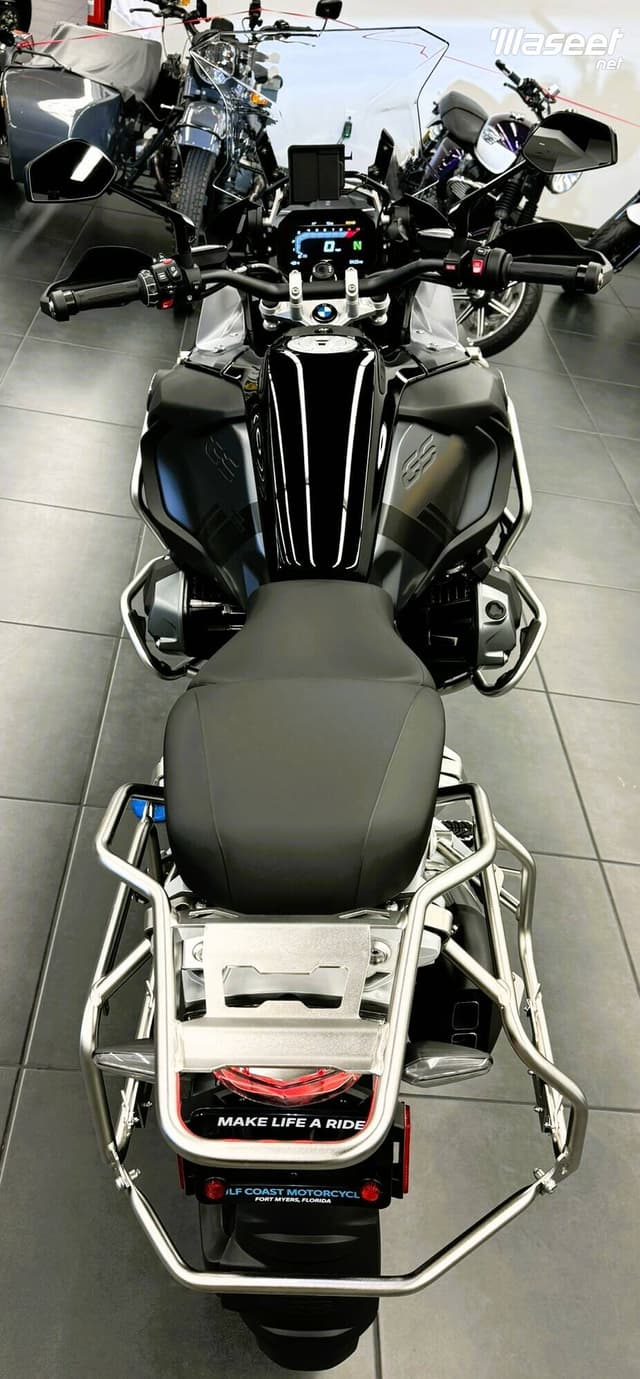 بي إم دبليو R1250 للمغامرة 2024