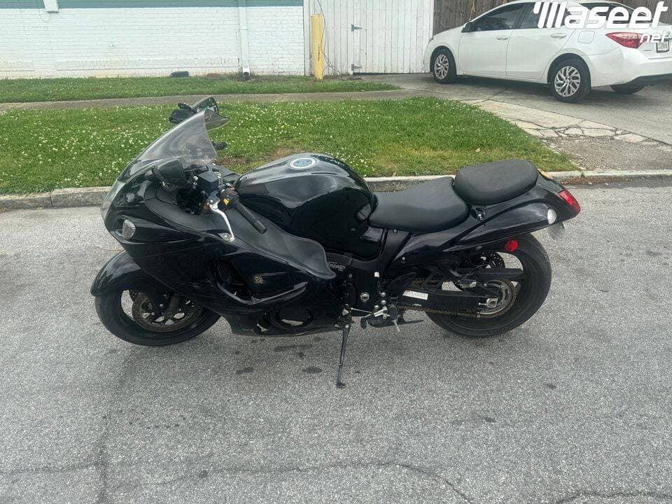 2012 Suzuki GSXR 1300r 0