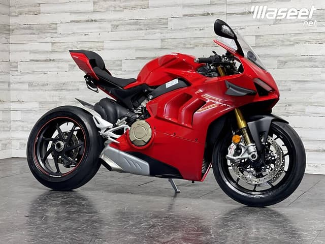 Ducati Panigali V4 S model 2021