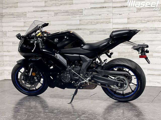 Yamaha R7 model 2022