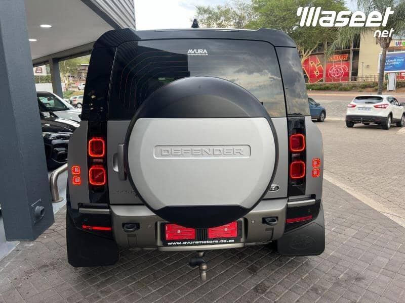 2021 Land Rover Defender 110 HSE 3