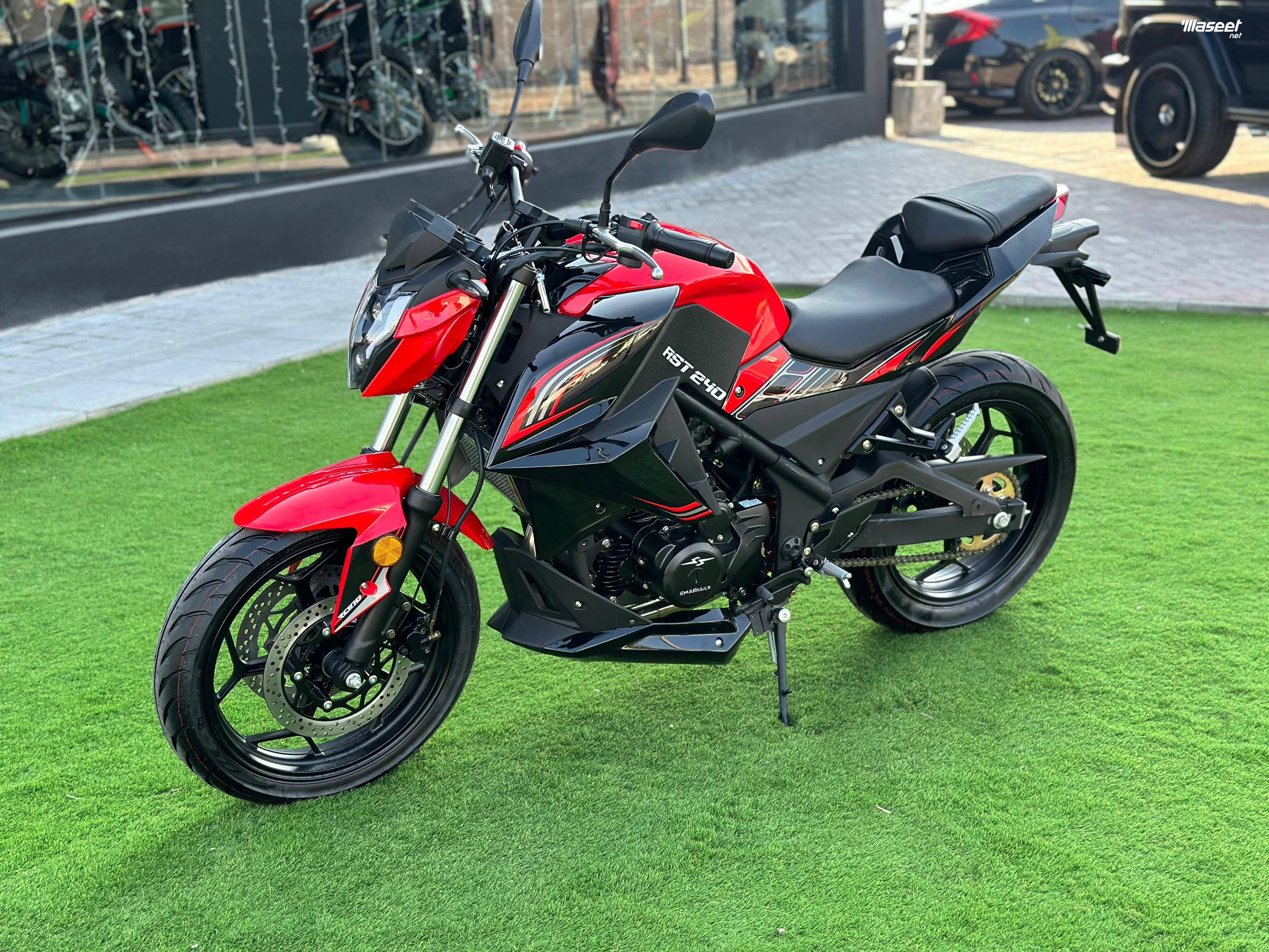 Charmax RST240 sports bike 3