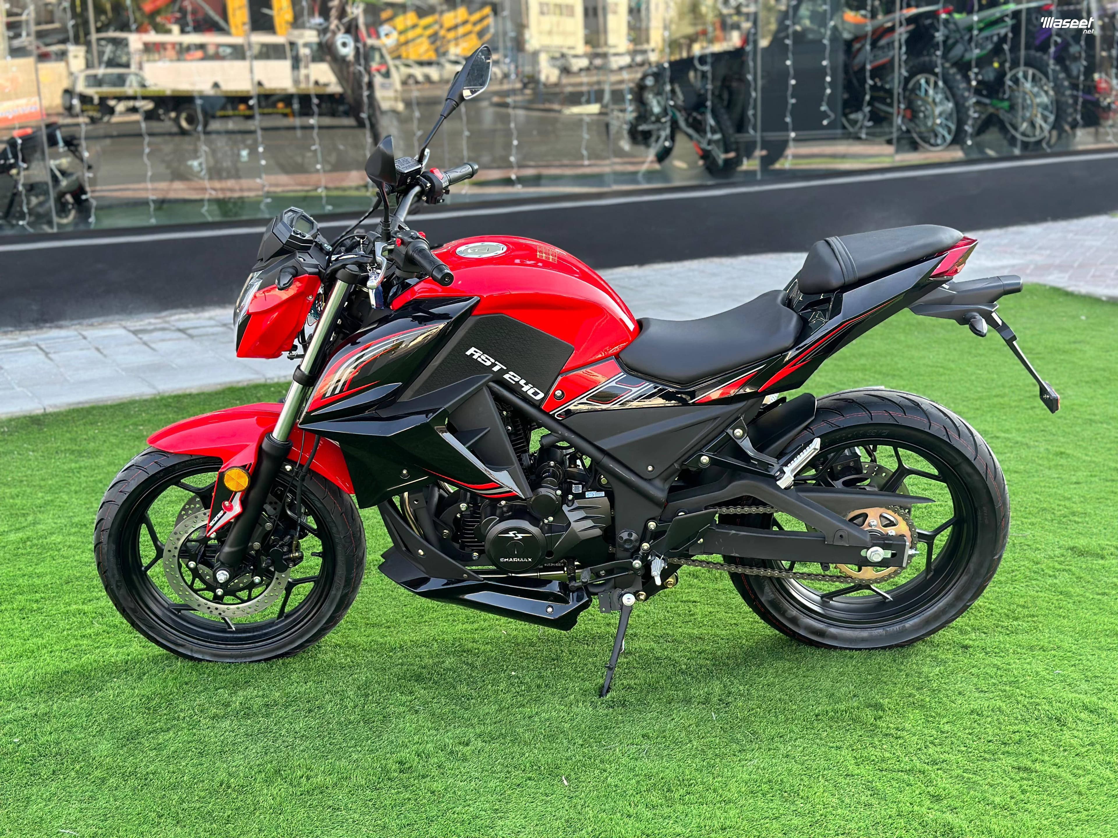 Charmax RST240 sports bike 4