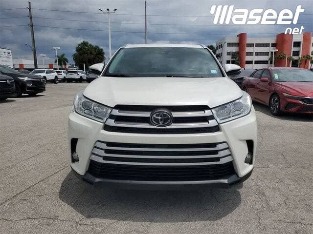 2019 Toyota Highlander XLE FWD 1