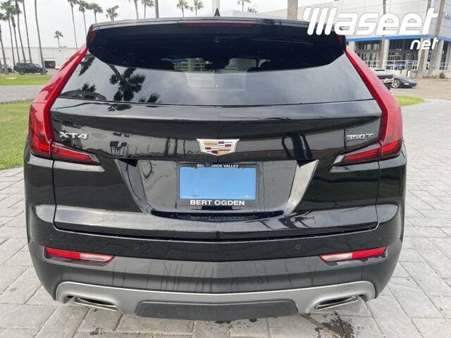 سيارة كاديلاك XT4 الفاخرة لعام 2020