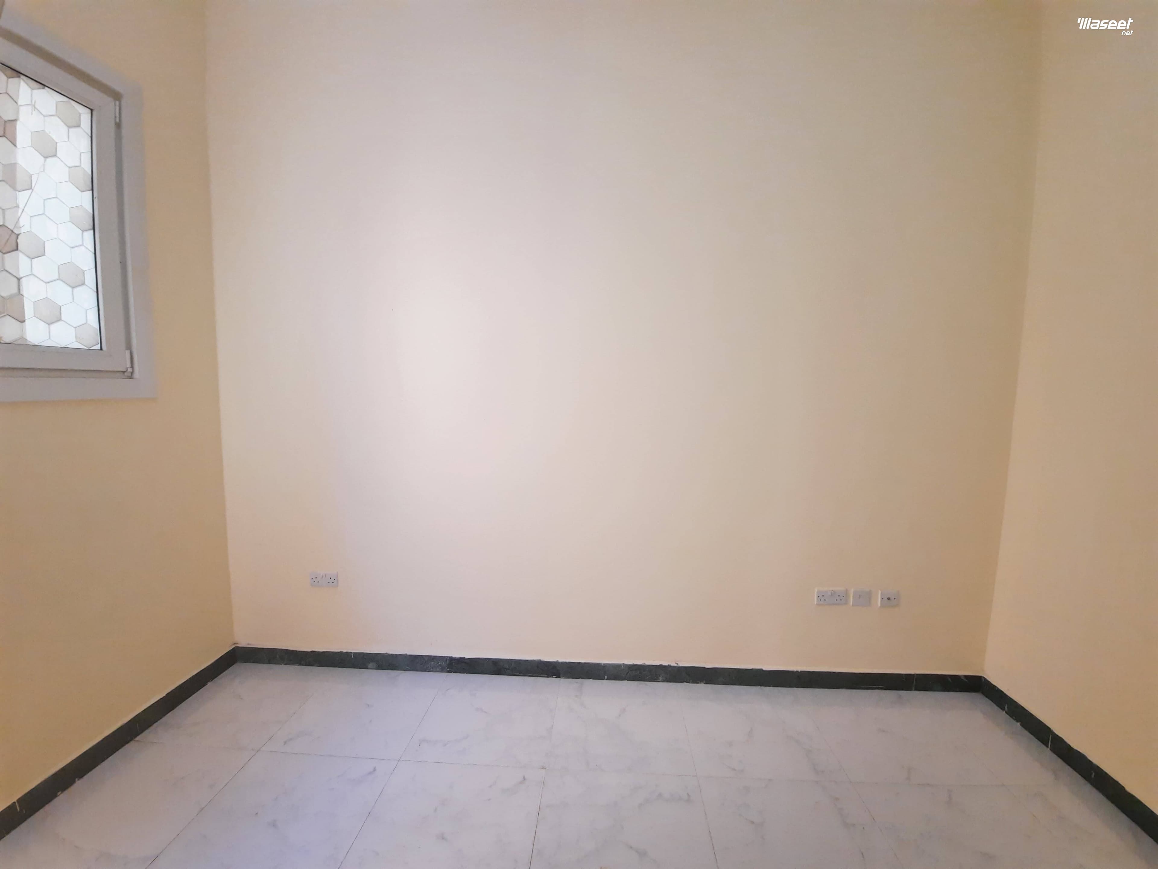 Beautiful studio and beautiful kitchen in MBZ city 3