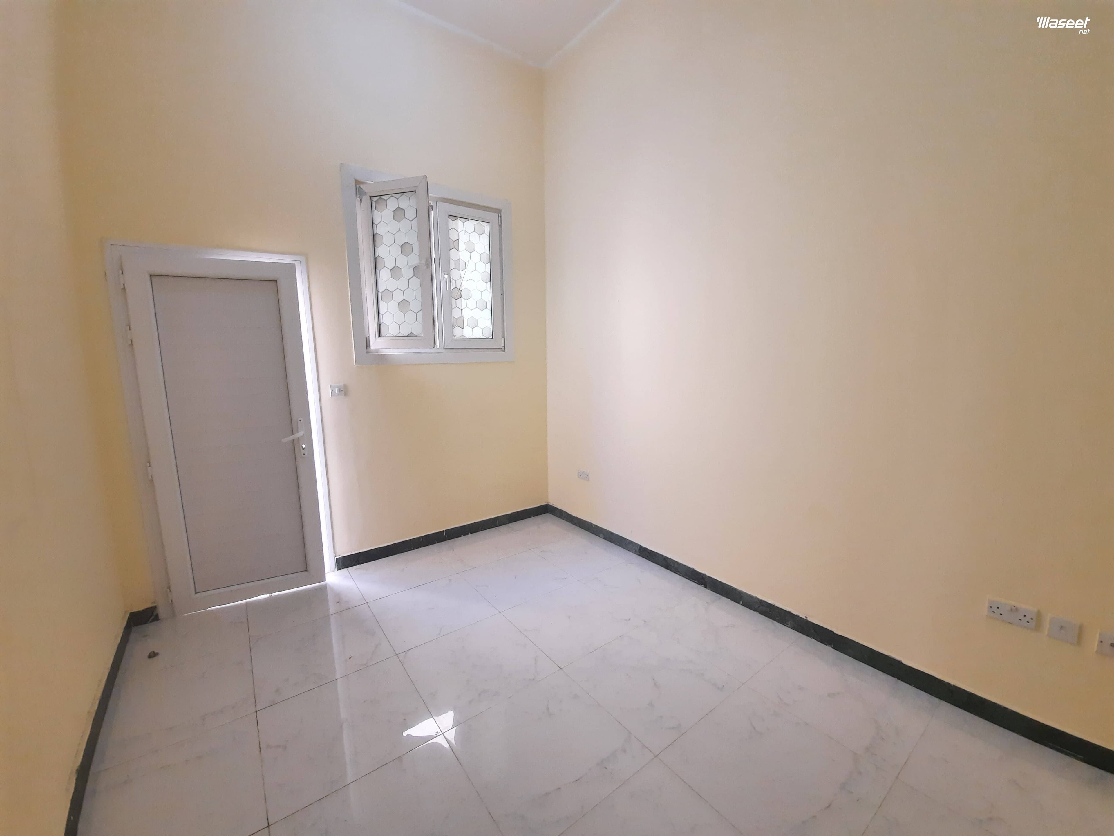 Beautiful studio and beautiful kitchen in MBZ city 4